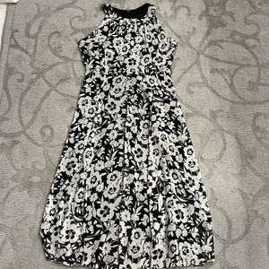 Tommy Hilfiger black/cream floral halter neck midi dress.  No belt. Sz 10